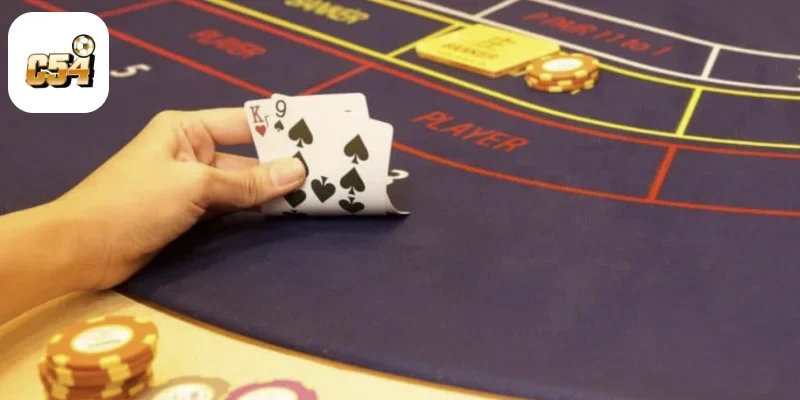 Baccarat Là Gì? Cách Chơi & Luật Cơ Bản